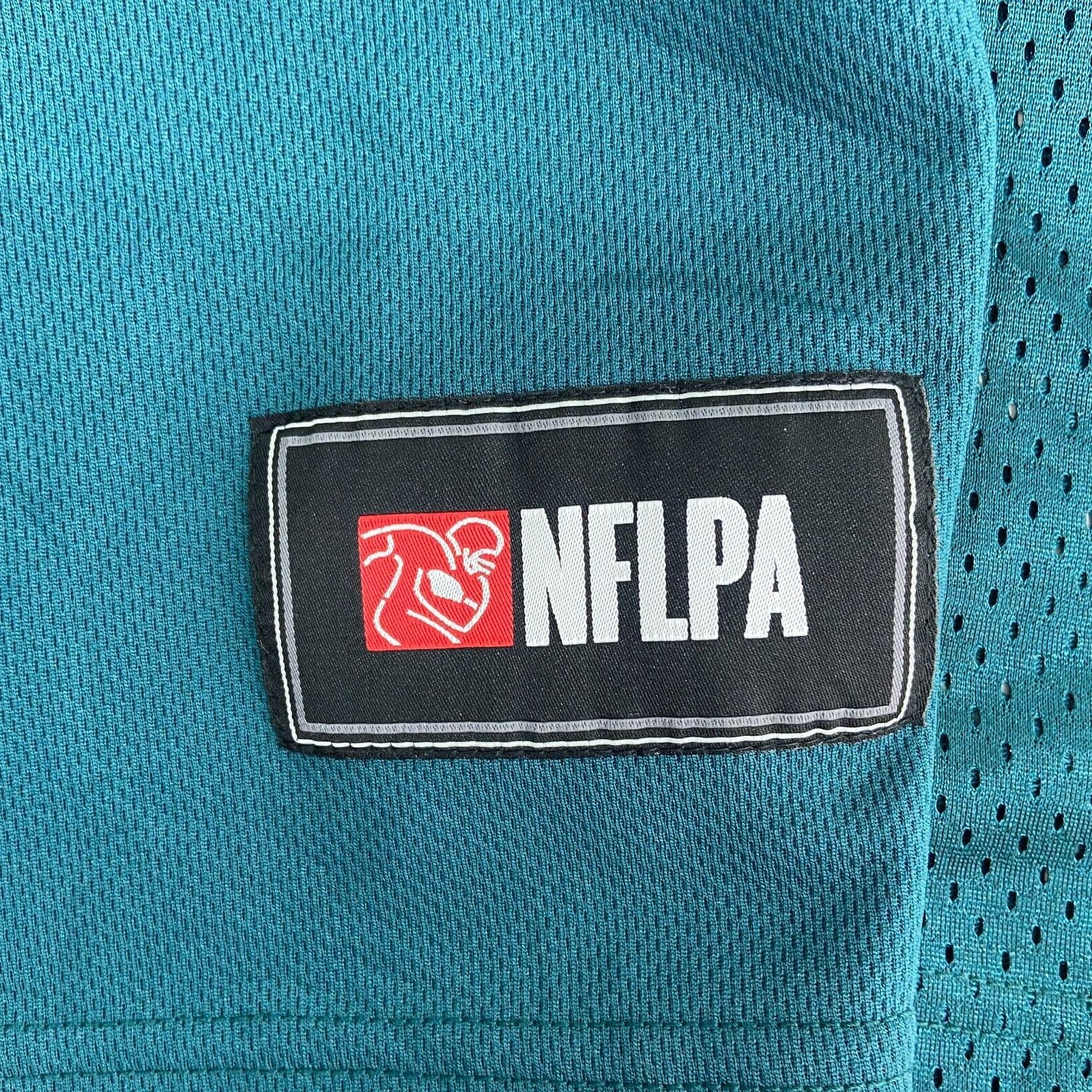 NEW - NFLPA Philadelphia Eagles Jersey Team Apparel - Carson Wentz - Large